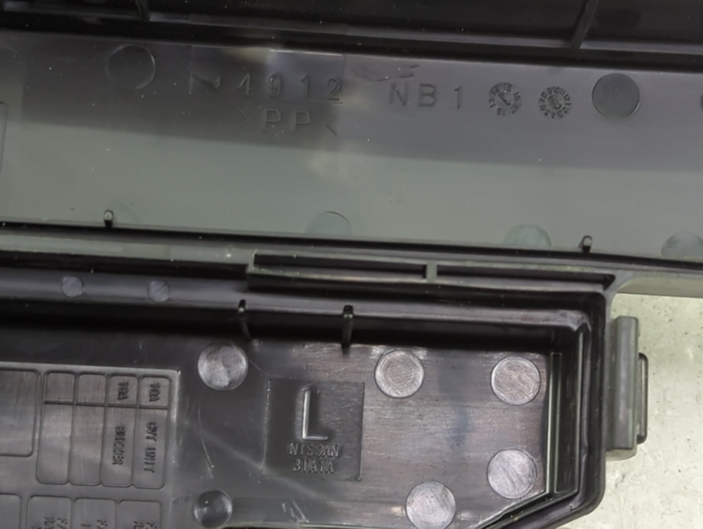 2016-2017 Nissan Altima Fusebox Fuse Box Panel Relay Module Fits Fits 2016 2017 OEM Used Auto Parts - Oemusedautoparts1.com