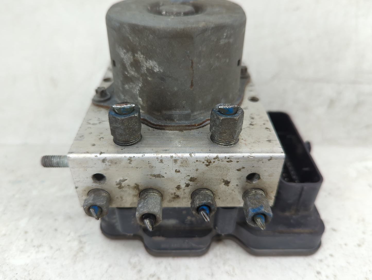 2016-2017 Nissan Altima ABS Pump Control Module Replacement P/N:476609HS0C 269775 Fits Fits 2016 2017 OEM Used Auto Parts - 