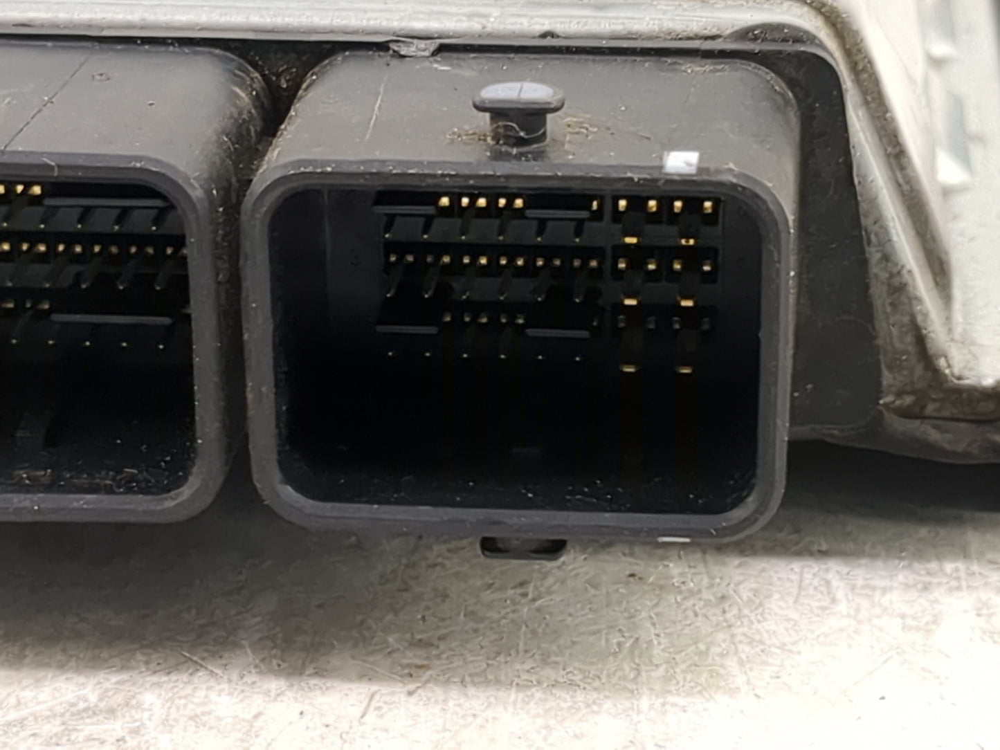 2016-2017 Nissan Altima PCM Engine Control Computer ECU ECM PCU OEM P/N:NEC025-069 Fits Fits 2016 2017 OEM Used Auto Parts -