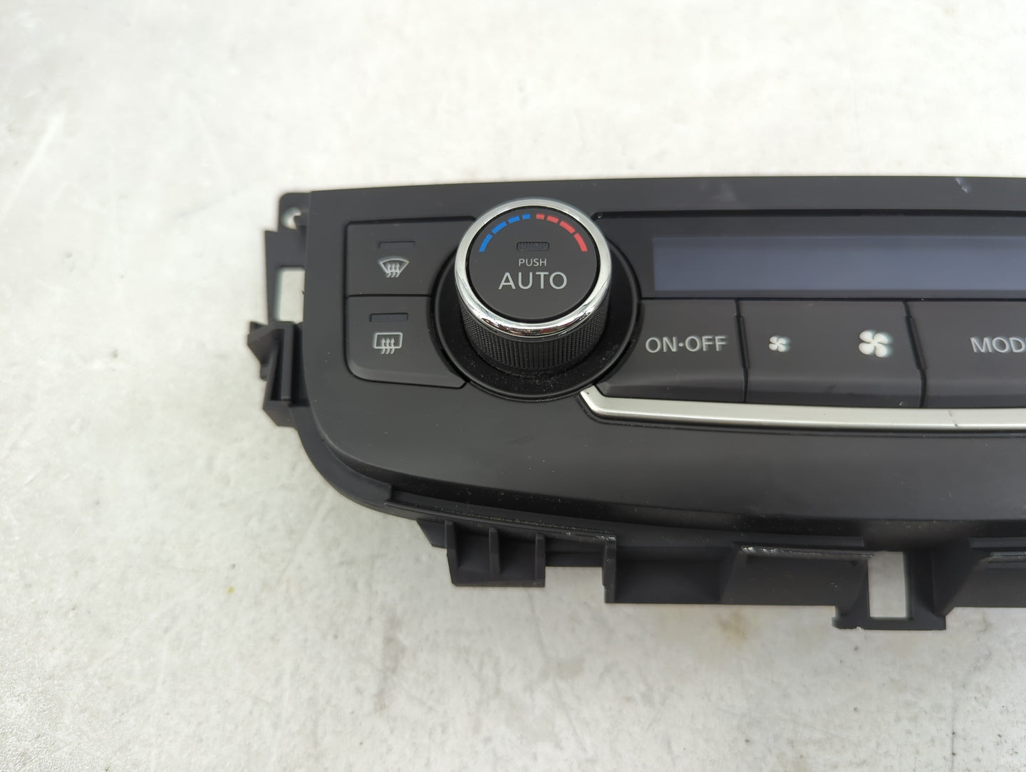 2016-2018 Nissan Altima Climate Control Module Temperature AC/Heater Replacement P/N:27500 9HS0A Fits Fits 2016 2017 2018 OE