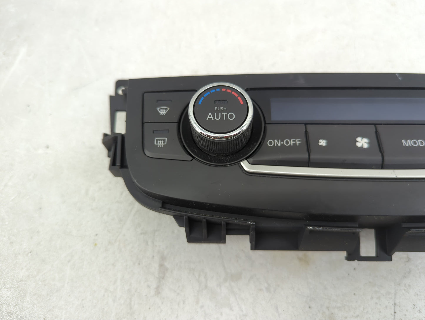 2016-2018 Nissan Altima Climate Control Module Temperature AC/Heater Replacement P/N:27500 9HS0A Fits Fits 2016 2017 2018 OE