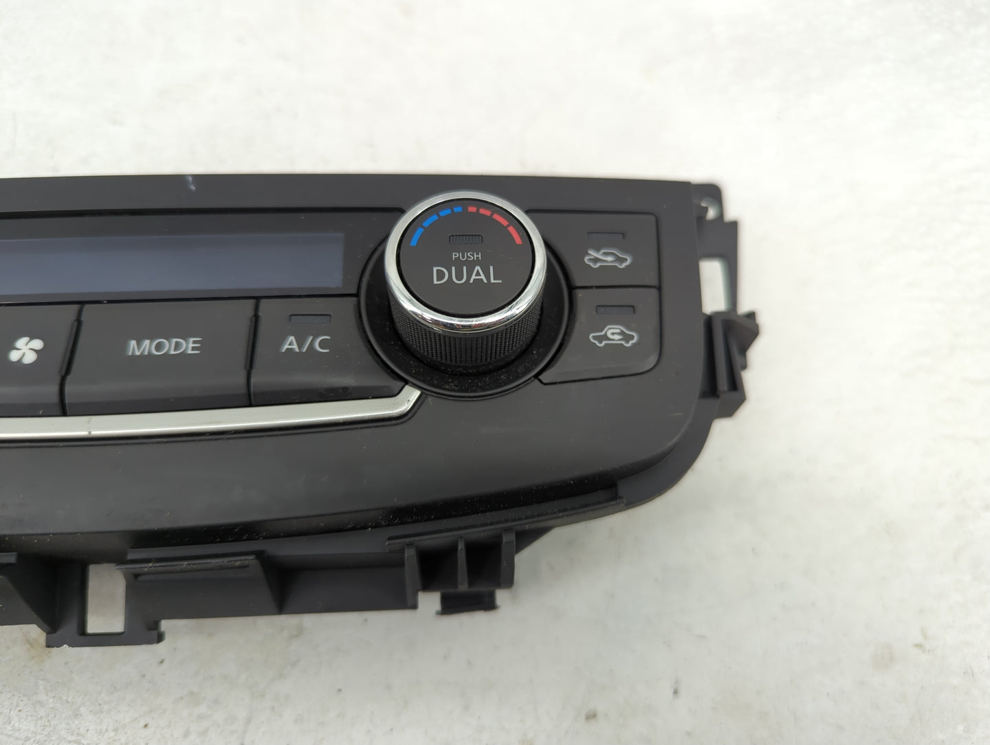 2016-2018 Nissan Altima Climate Control Module Temperature AC/Heater Replacement P/N:27500 9HS0A Fits Fits 2016 2017 2018 OE