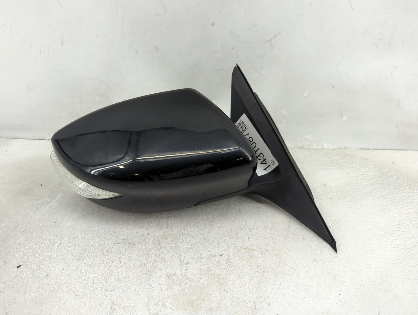 2013-2018 Nissan Altima Driver Side View Mirror - Left Door Mirror OEM Used - Oemusedautoparts1.com