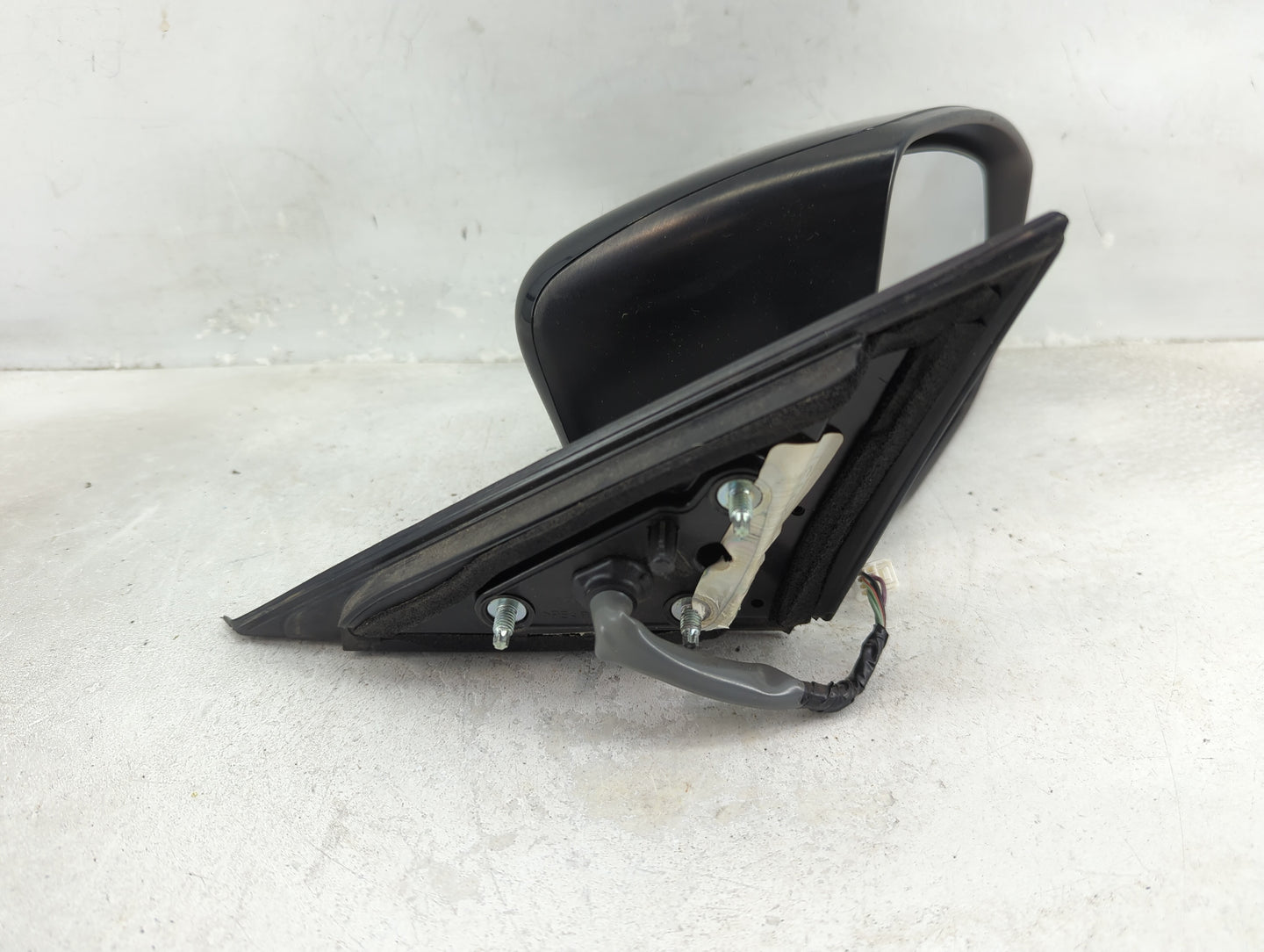 2013-2018 Nissan Altima Driver Side View Mirror - Left Door Mirror OEM Used - Oemusedautoparts1.com