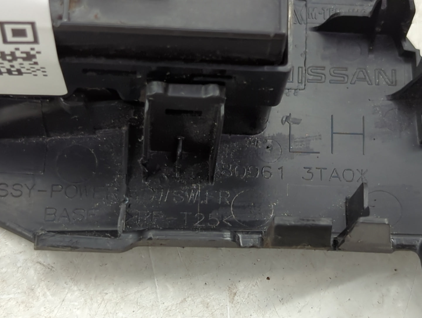 2013-2018 Nissan Altima Master Power Window Switch Replacement Driver Side Left P/N:25401 3TA5A 80961 3TA0A Fits OEM Used Au