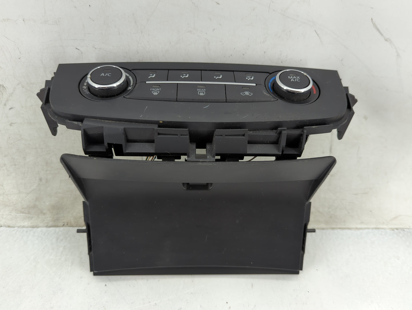 2016-2018 Nissan Altima Climate Control Module Temperature AC/Heater Replacement Fits Fits 2016 2017 2018 OEM Used Auto Part