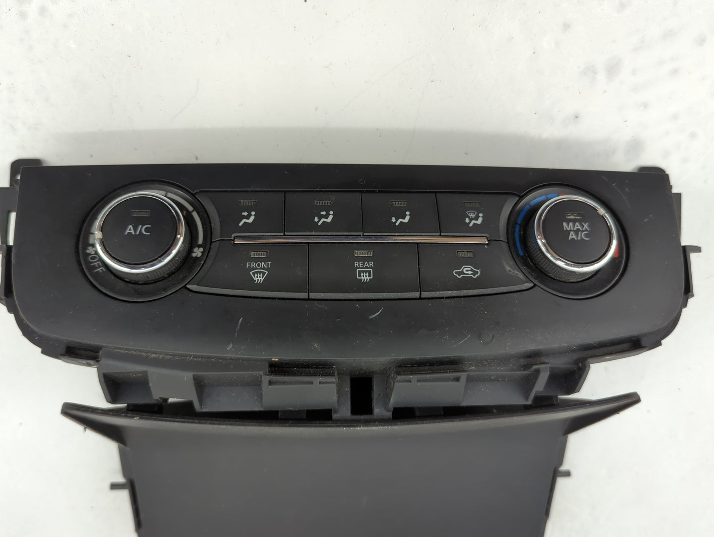 2016-2018 Nissan Altima Climate Control Module Temperature AC/Heater Replacement Fits Fits 2016 2017 2018 OEM Used Auto Part