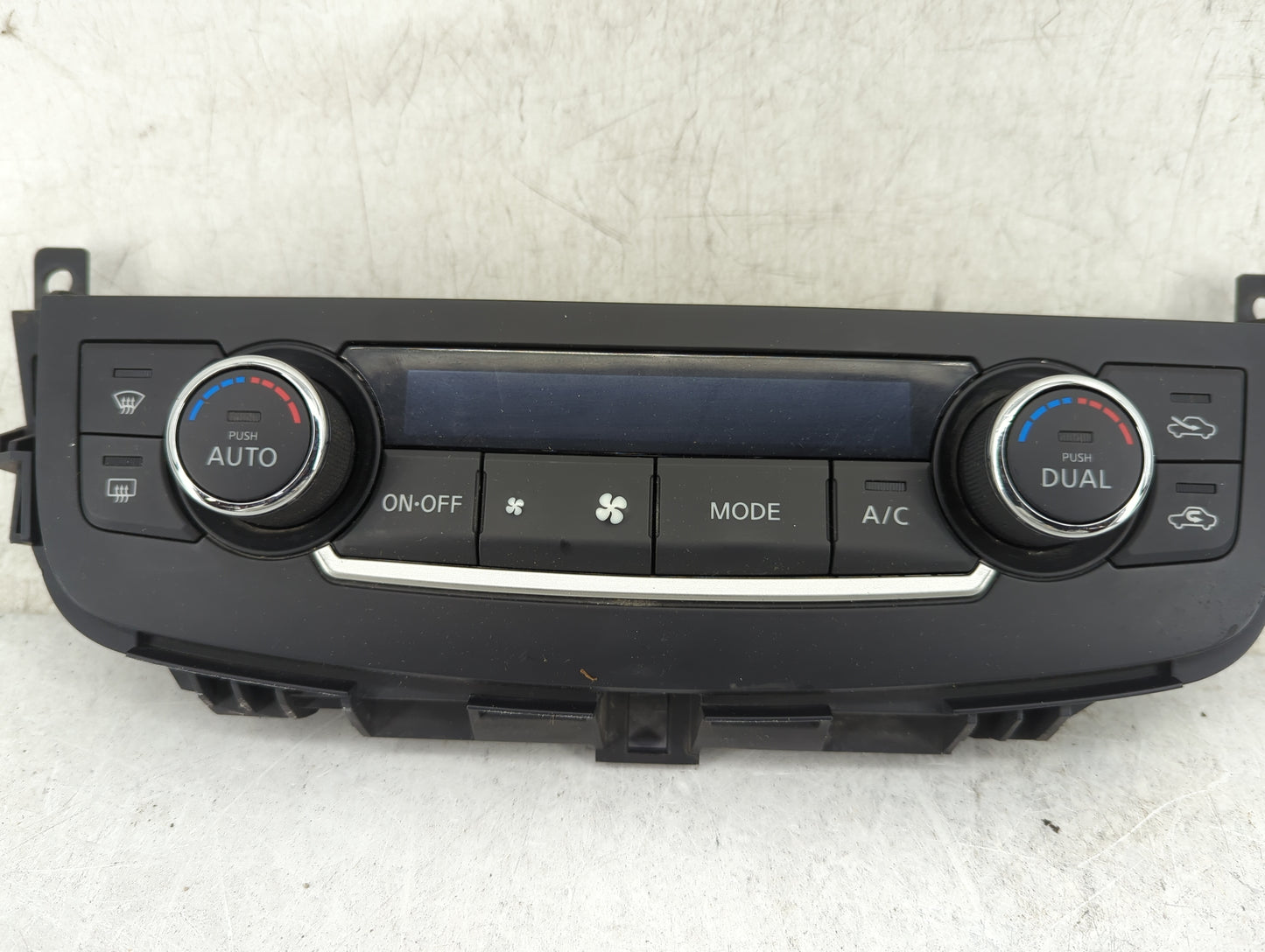 2016-2018 Nissan Altima Climate Control Module Temperature AC/Heater Replacement Fits Fits 2016 2017 2018 OEM Used Auto Part