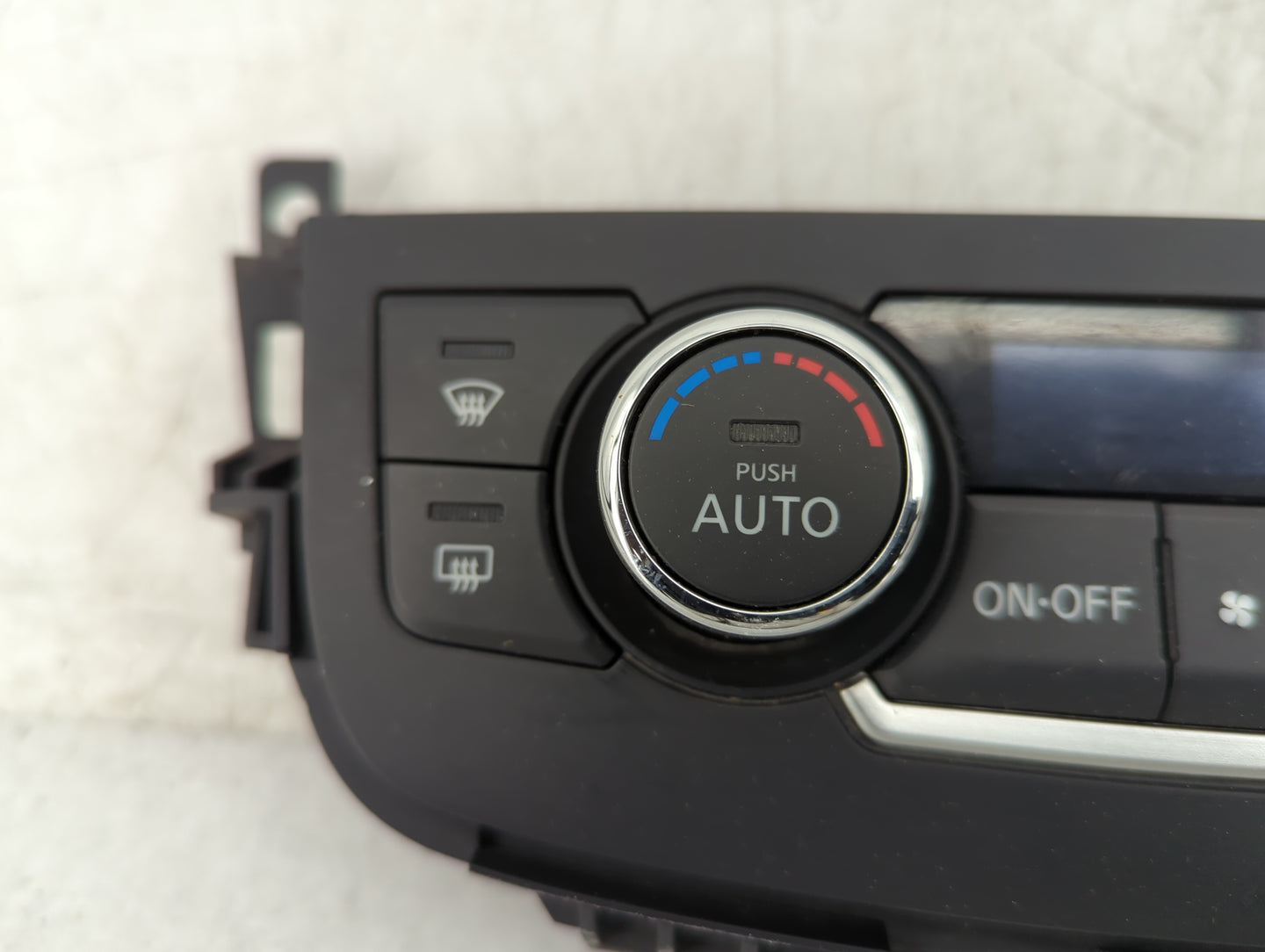 2016-2018 Nissan Altima Climate Control Module Temperature AC/Heater Replacement Fits Fits 2016 2017 2018 OEM Used Auto Part