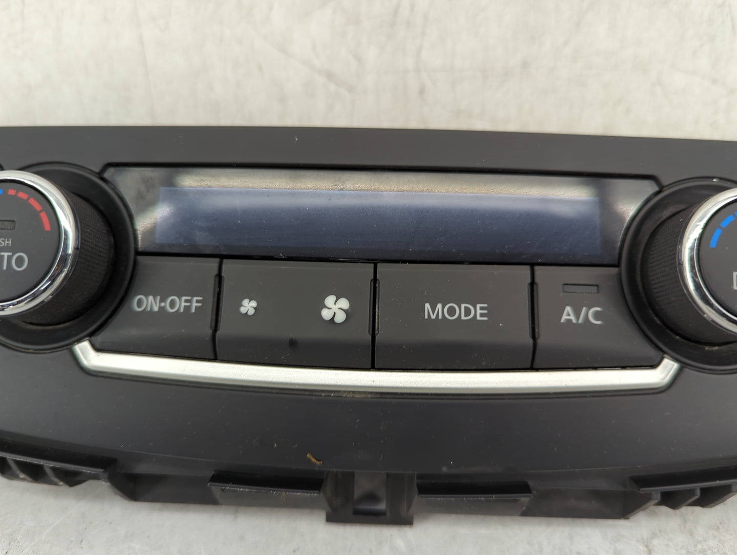 2016-2018 Nissan Altima Climate Control Module Temperature AC/Heater Replacement Fits Fits 2016 2017 2018 OEM Used Auto Part