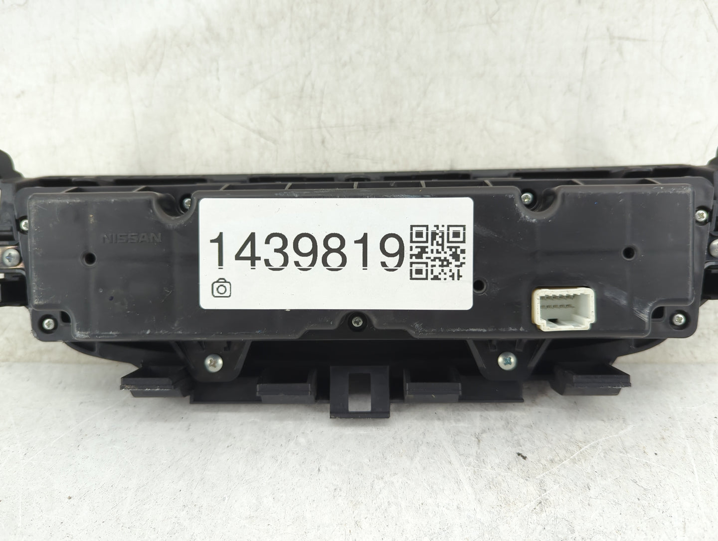 2016-2018 Nissan Altima Climate Control Module Temperature AC/Heater Replacement Fits Fits 2016 2017 2018 OEM Used Auto Part