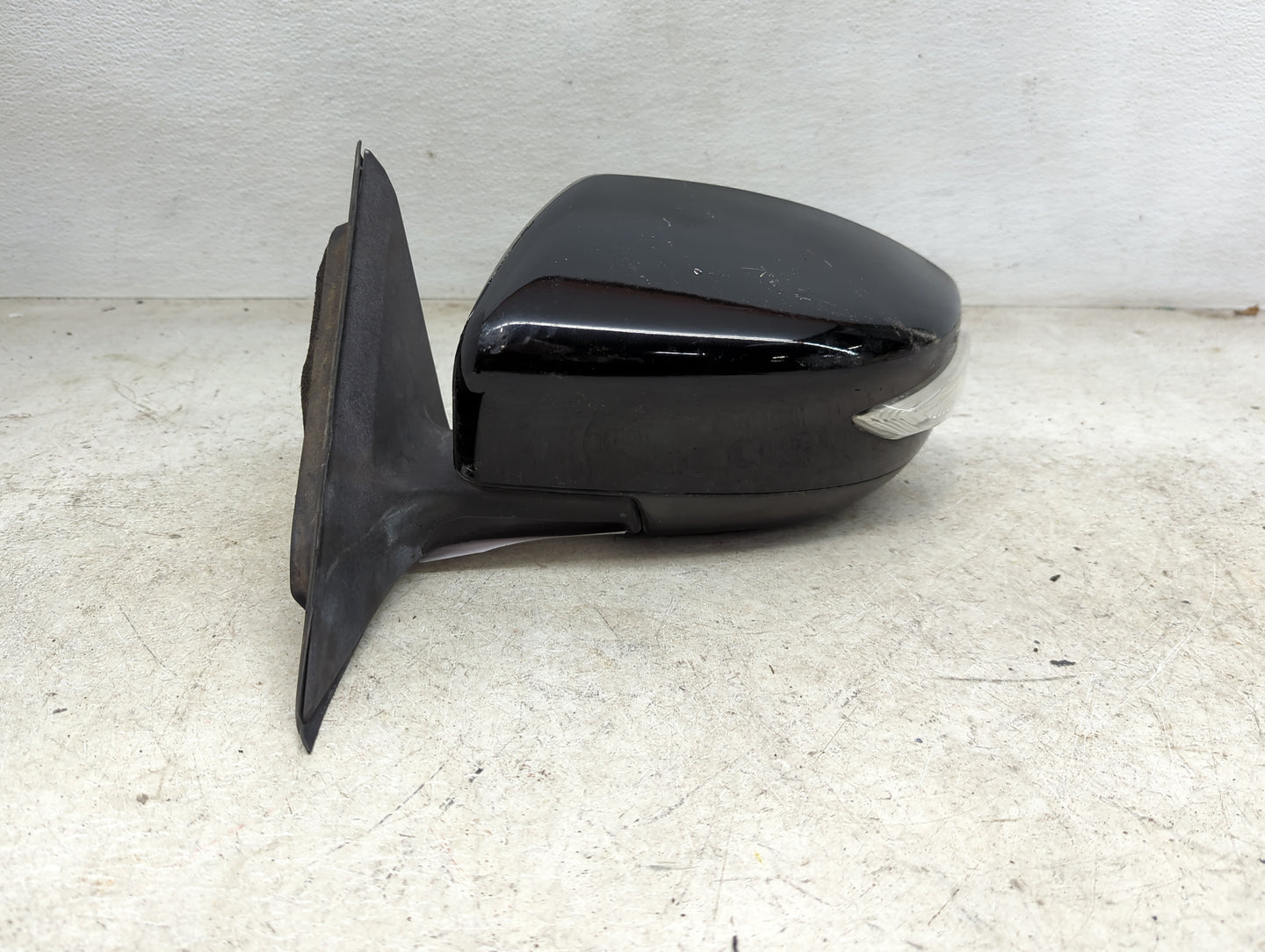 2013-2018 Nissan Altima Driver Side View Mirror - Left Door Mirror OEM Used - Oemusedautoparts1.com