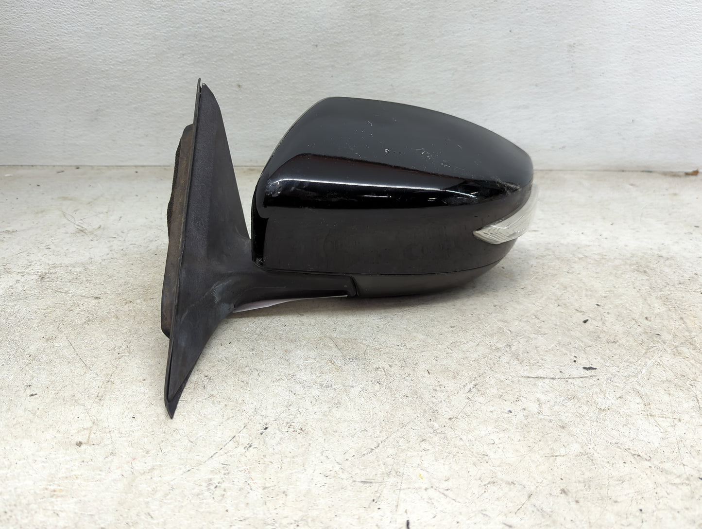 2013-2018 Nissan Altima Driver Side View Mirror - Left Door Mirror OEM Used - Oemusedautoparts1.com