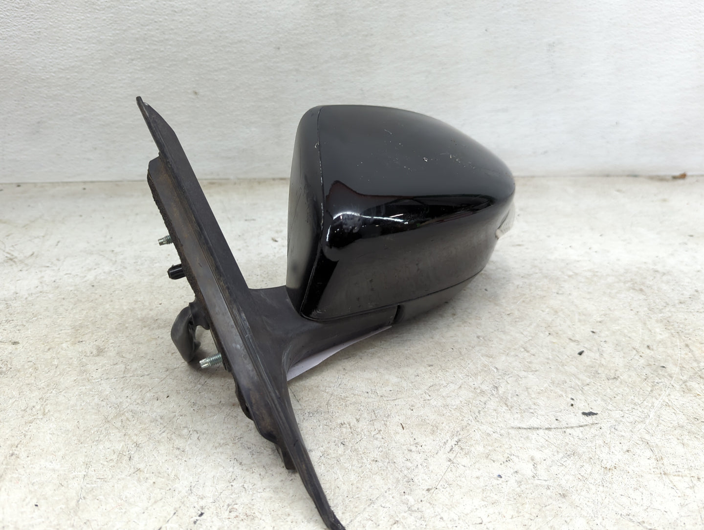 2013-2018 Nissan Altima Driver Side View Mirror - Left Door Mirror OEM Used - Oemusedautoparts1.com
