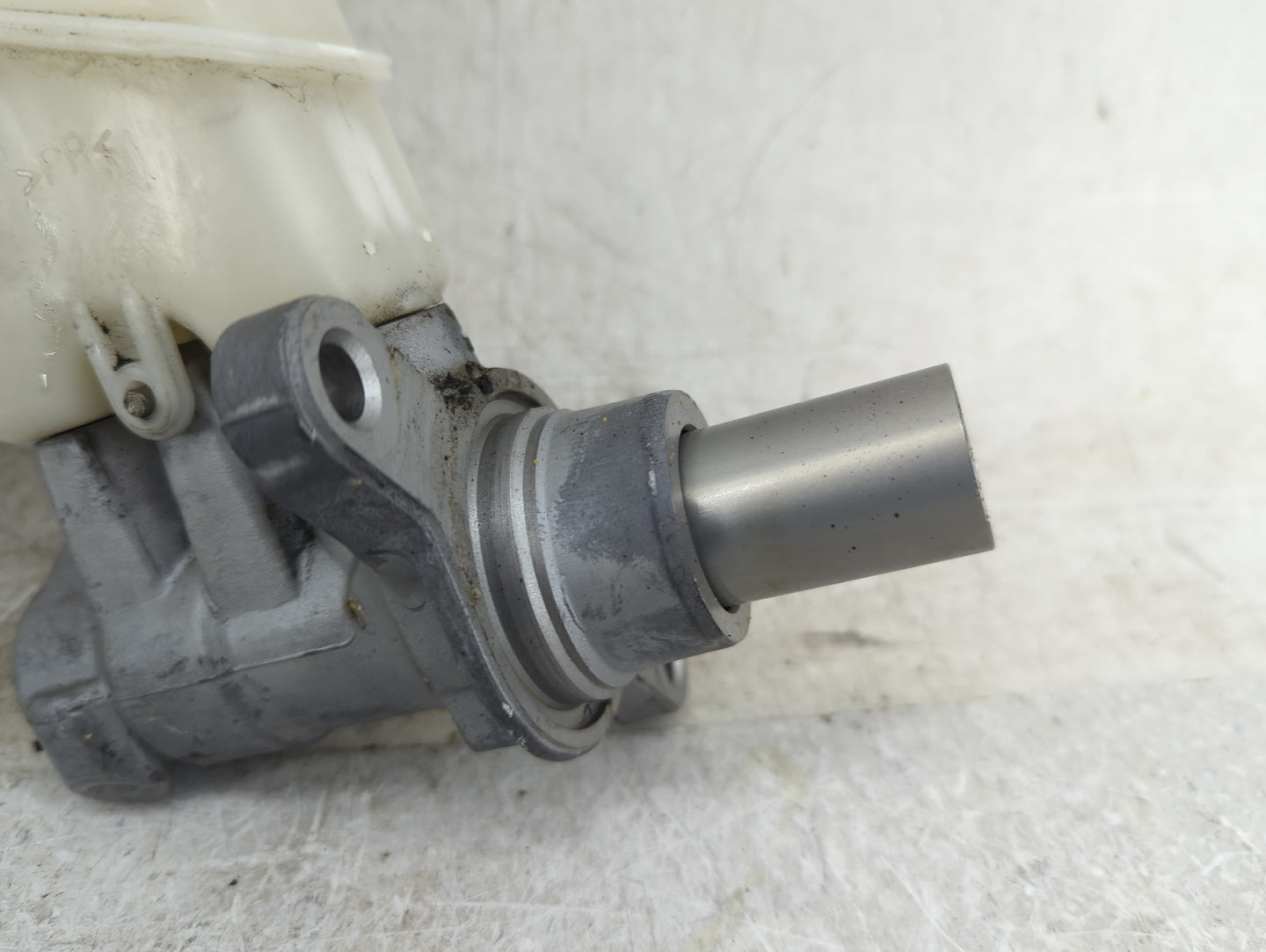 2013-2018 Nissan Altima Brake Master Cylinder - Oemusedautoparts1.com