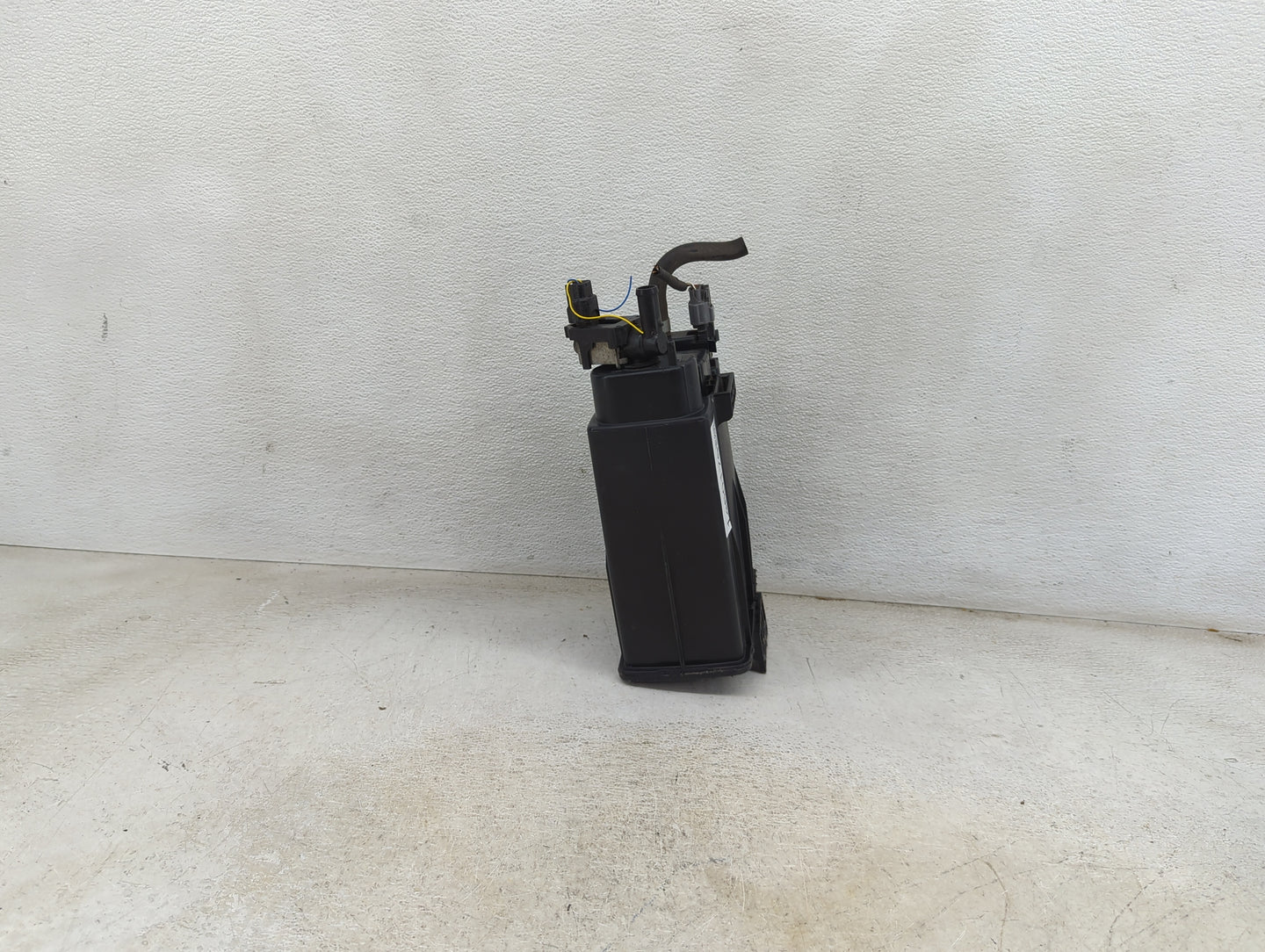 2016 Nissan Altima Fuel Vapor Charcoal Canister 1460179 - Oemusedautoparts1.com