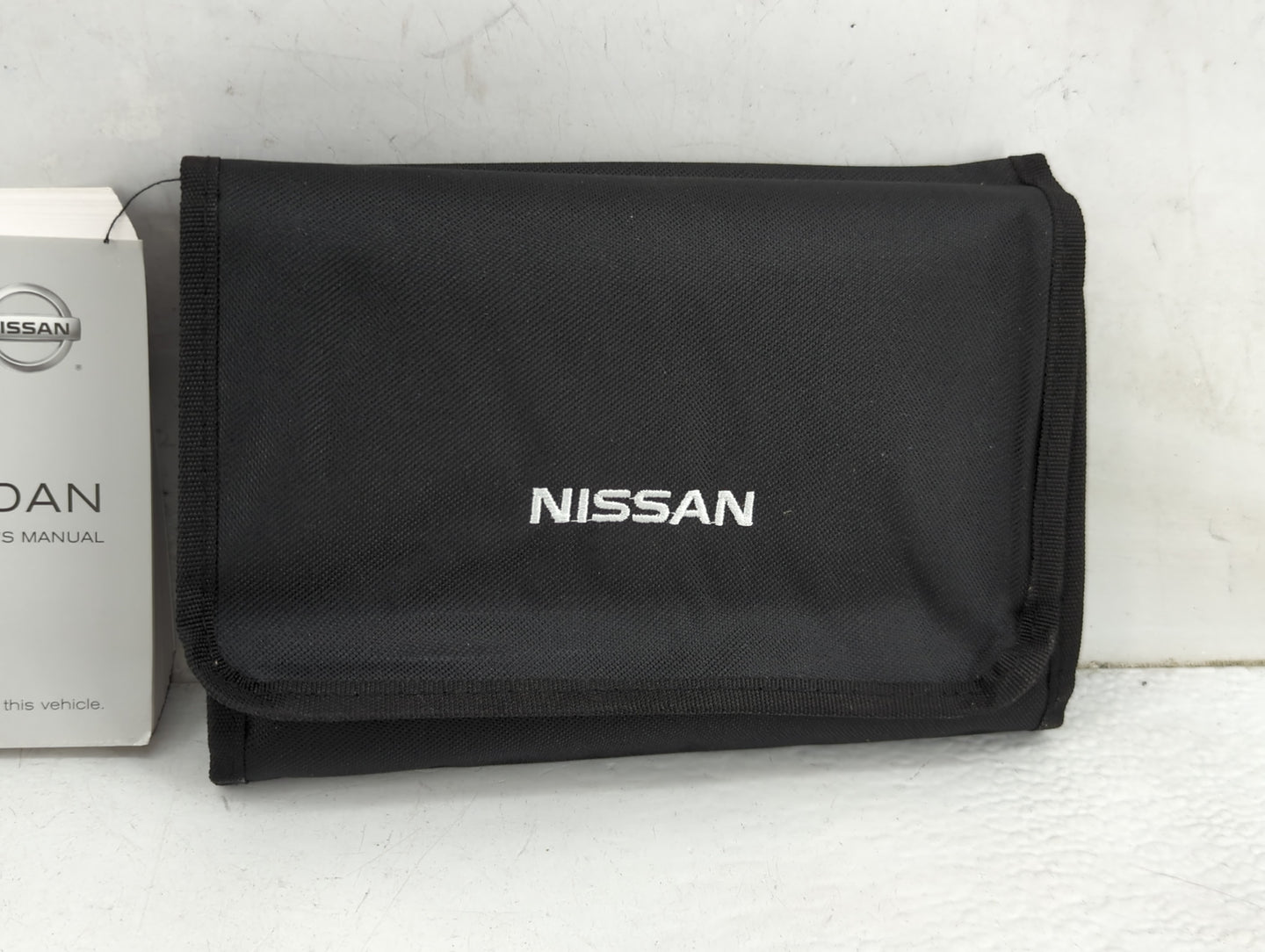 2016 Nissan Altima Owners Manual Book Guide P/N:OM16EA0L33U0 OEM Used Auto Parts - Oemusedautoparts1.com