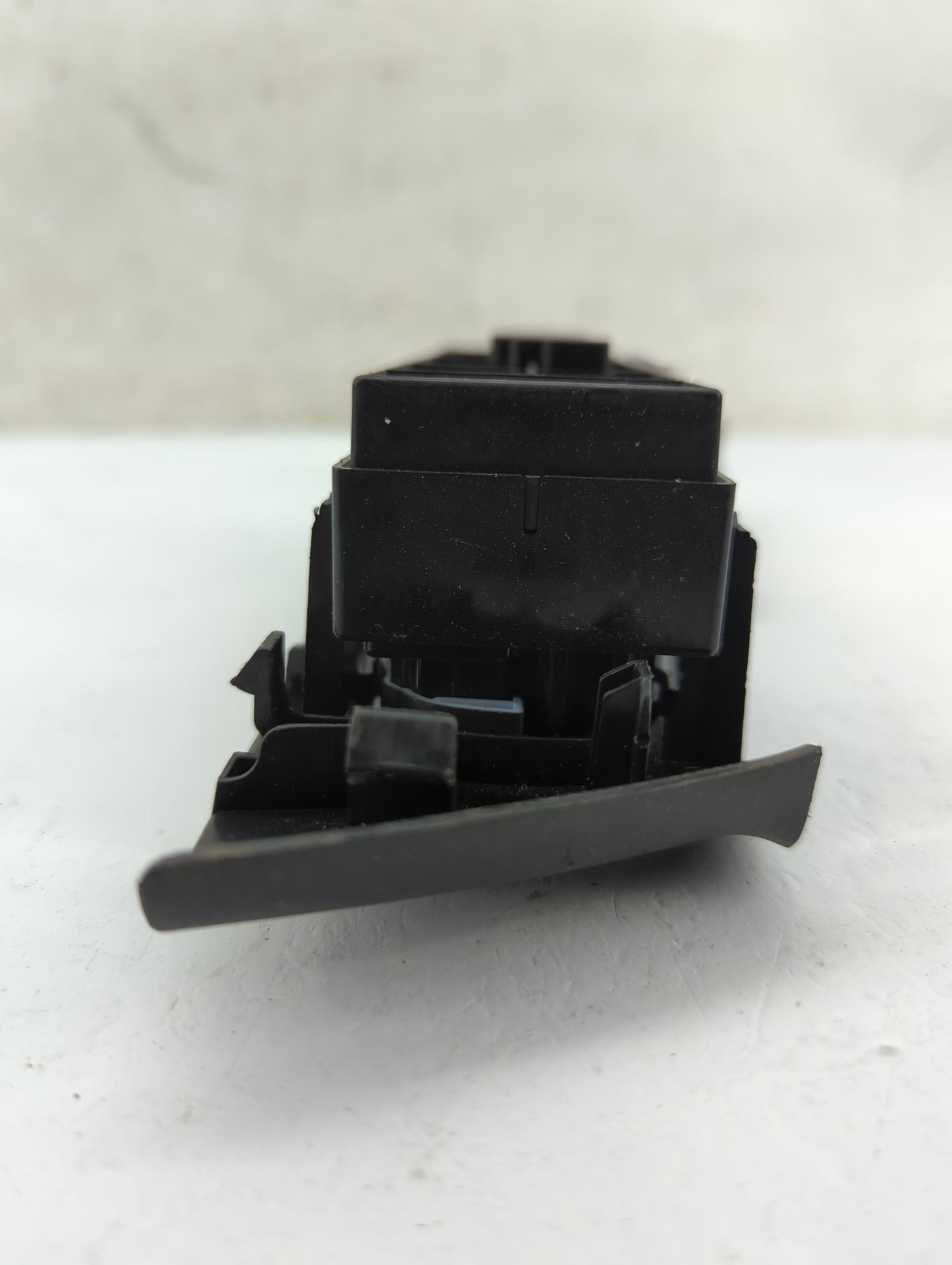 2013-2018 Nissan Altima Master Power Window Switch Replacement Driver Side Left P/N:809613TA0X Fits OEM Used Auto Parts - Oe