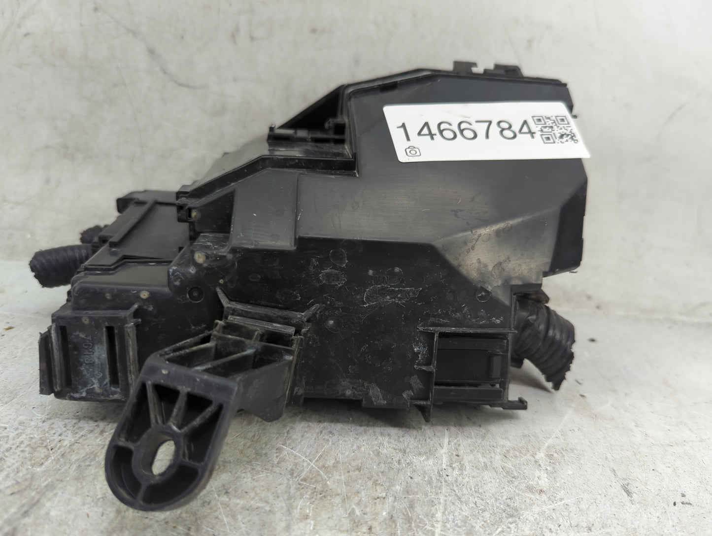 2016-2017 Nissan Altima Fusebox Fuse Box Panel Relay Module P/N:4912 NA2 Fits Fits 2016 2017 OEM Used Auto Parts - Oemusedau