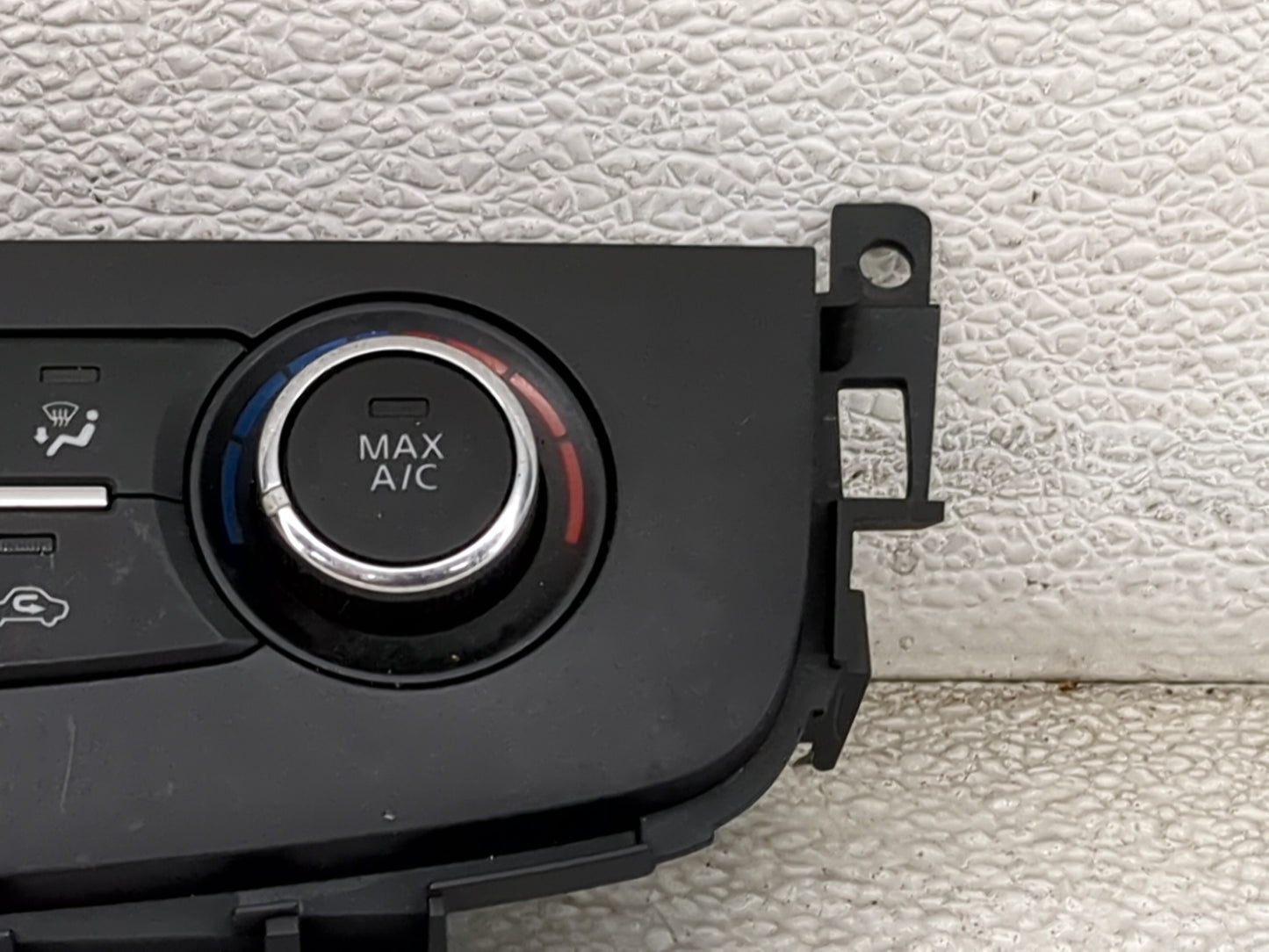 2016-2018 Nissan Altima Climate Control Module Temperature AC/Heater Replacement Fits Fits 2016 2017 2018 OEM Used Auto Part