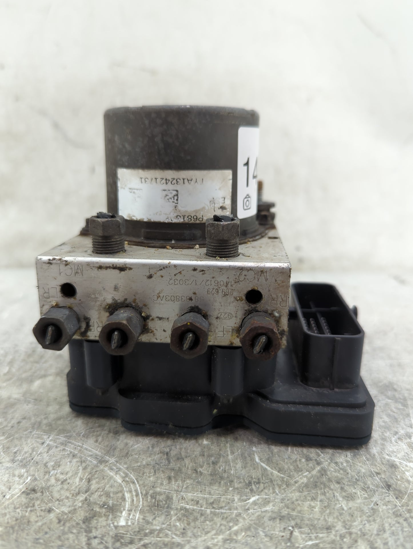 2016-2017 Nissan Altima ABS Pump Control Module Replacement P/N:2265106527 0265956023, 68136803AC, P68136 Fits Fits 2016 201