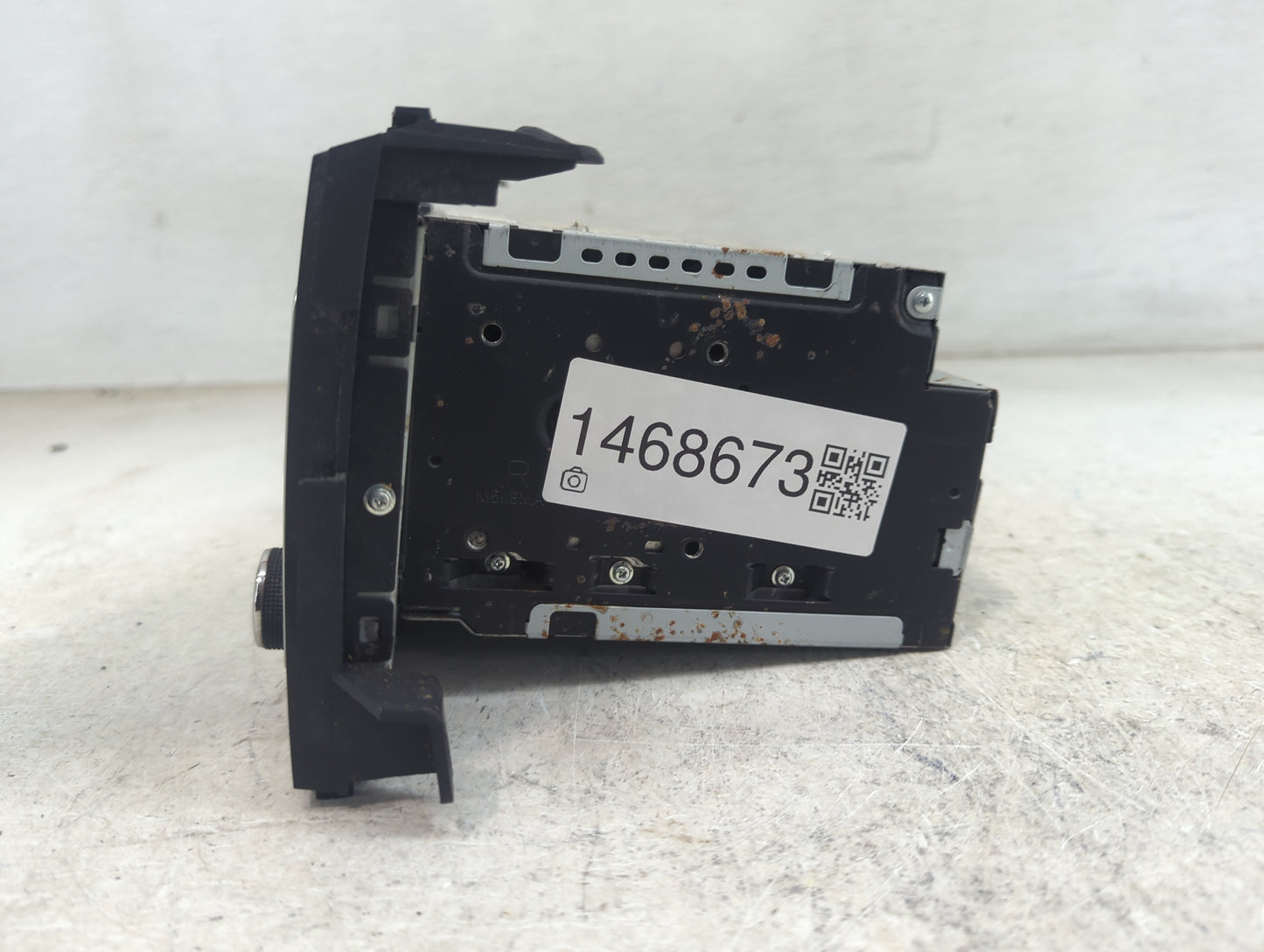 2016 Nissan Altima Radio AM FM Cd Player Receiver Replacement P/N:281859HR1A CQ-JN25E1GX, 2B1859HR1A Fits OEM Used Auto Part