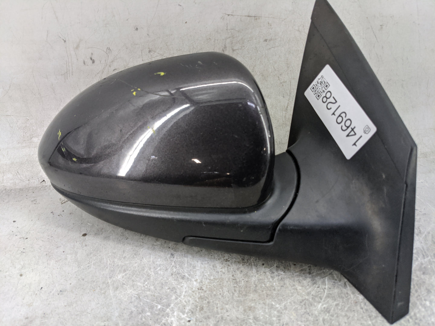 2013-2018 Nissan Altima Passenger Side View Mirror - Right Door Mirror OEM Used - Oemusedautoparts1.com