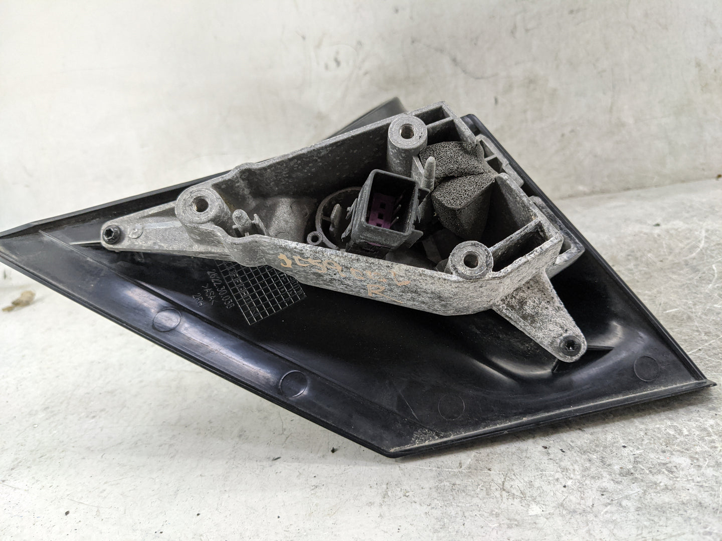 2013-2018 Nissan Altima Passenger Side View Mirror - Right Door Mirror OEM Used - Oemusedautoparts1.com