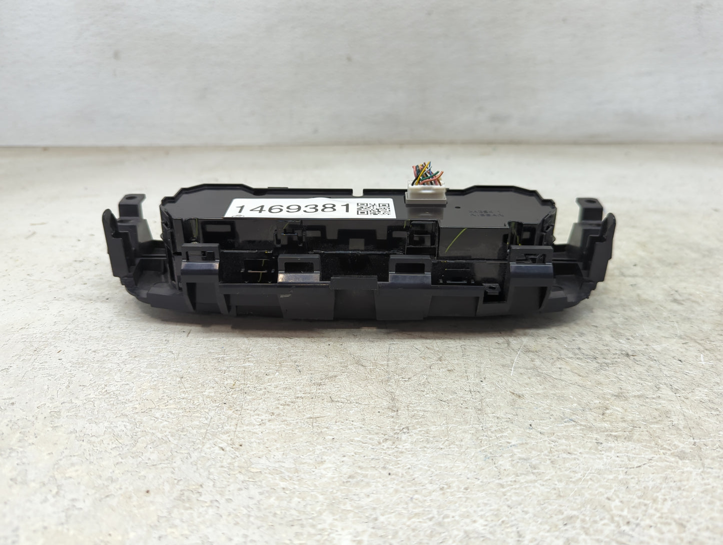 2016-2018 Nissan Altima Climate Control Module Temperature AC/Heater Replacement Fits Fits 2016 2017 2018 OEM Used Auto Part