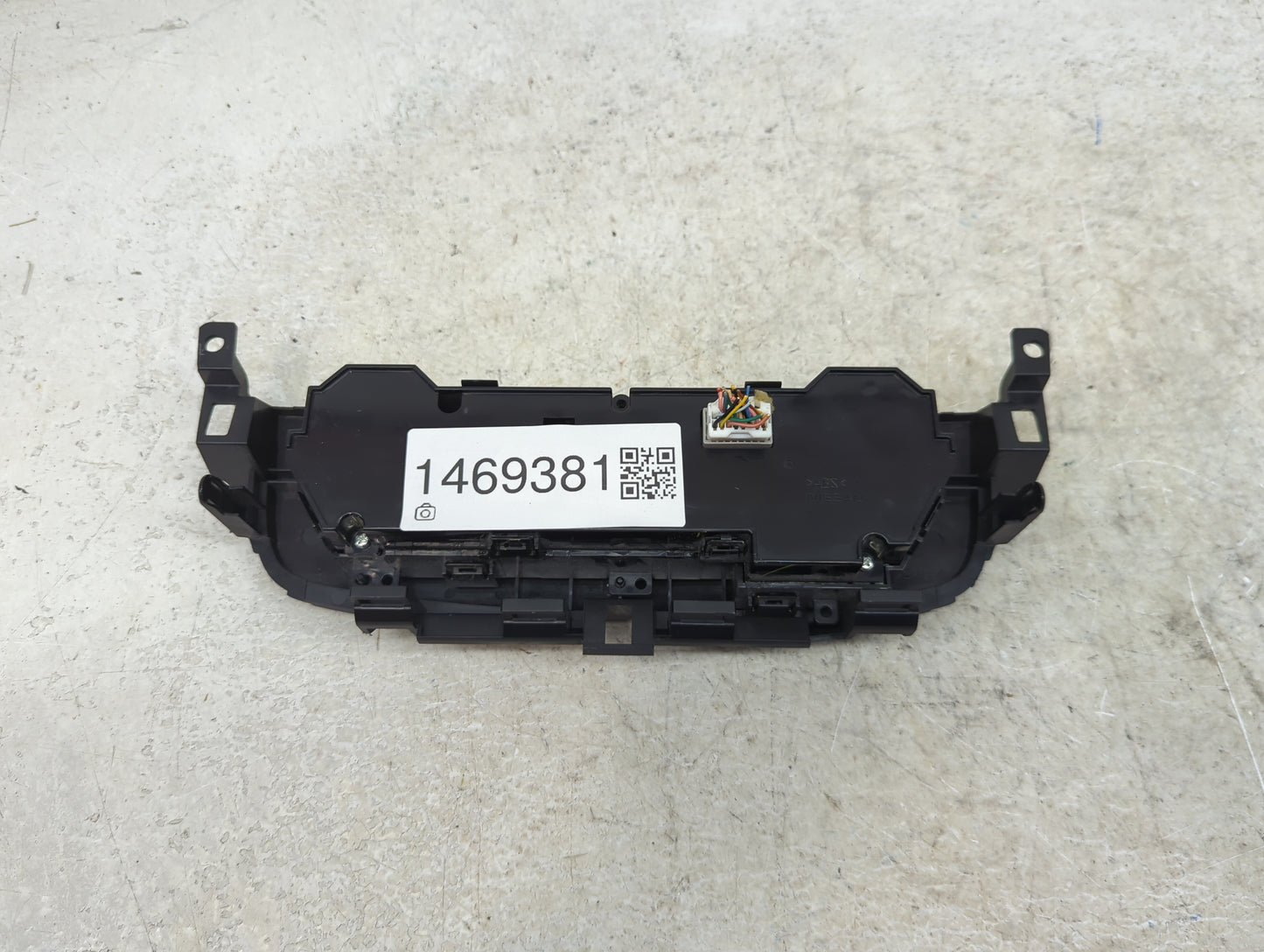 2016-2018 Nissan Altima Climate Control Module Temperature AC/Heater Replacement Fits Fits 2016 2017 2018 OEM Used Auto Part