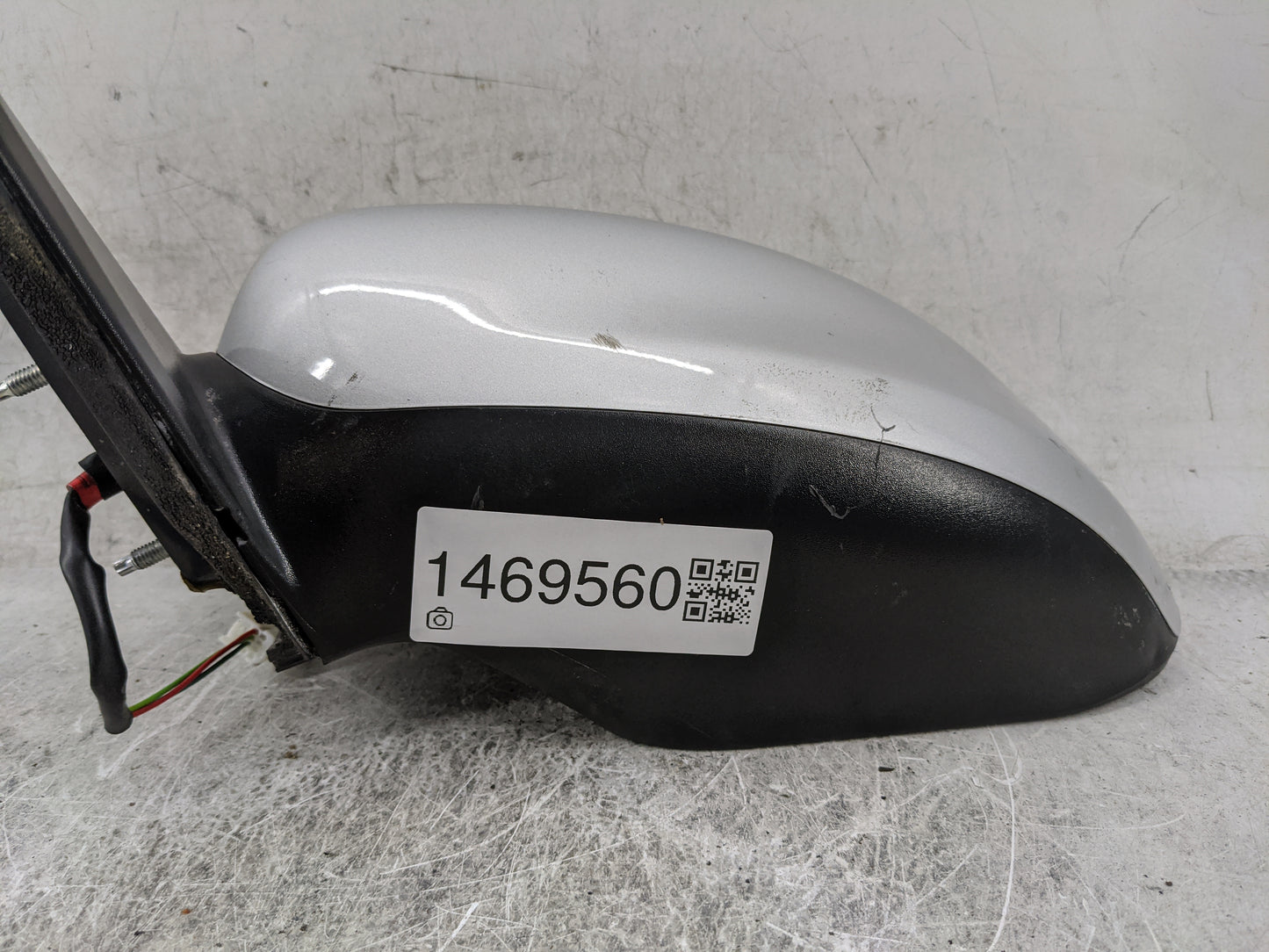 2013-2018 Nissan Altima Driver Side View Mirror - Left Door Mirror OEM Used - Oemusedautoparts1.com