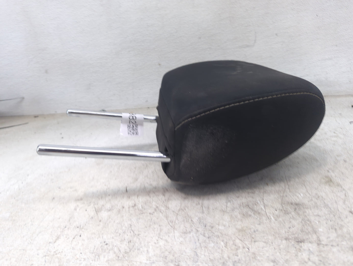 2016-2017 Nissan Altima Headrest Head Rest Front Driver Passenger Seat Fits Fits 2016 2017 OEM Used Auto Parts - Oemusedauto