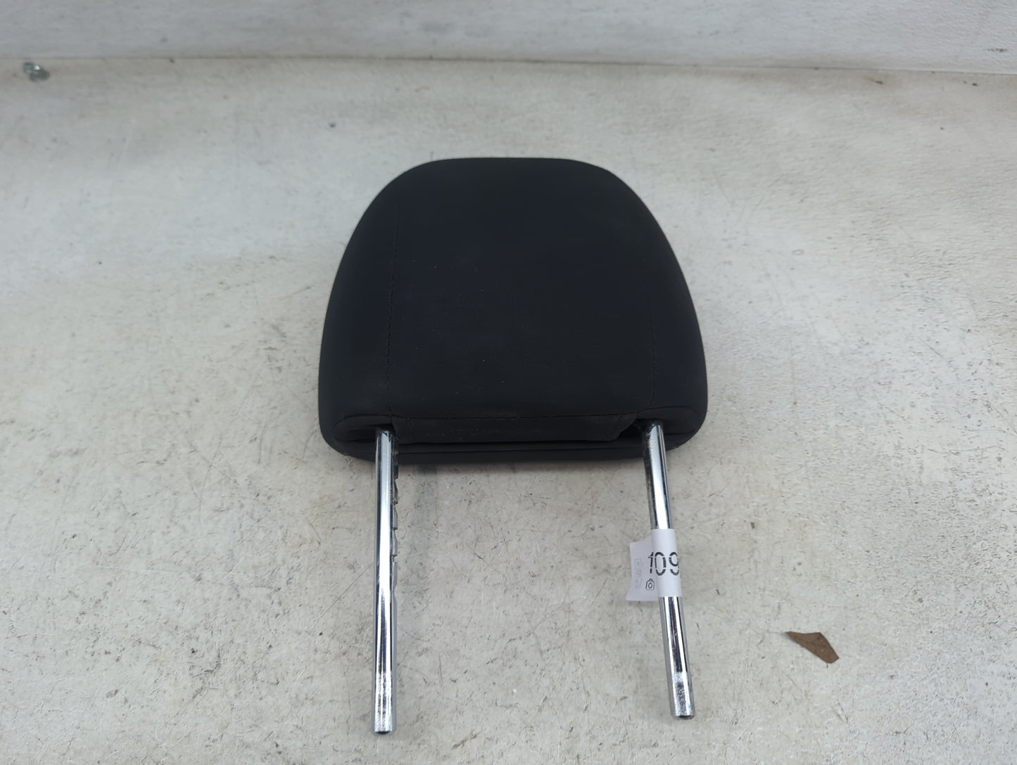 2016-2017 Nissan Altima Headrest Head Rest Front Driver Seat Black - Oemusedautoparts1.com