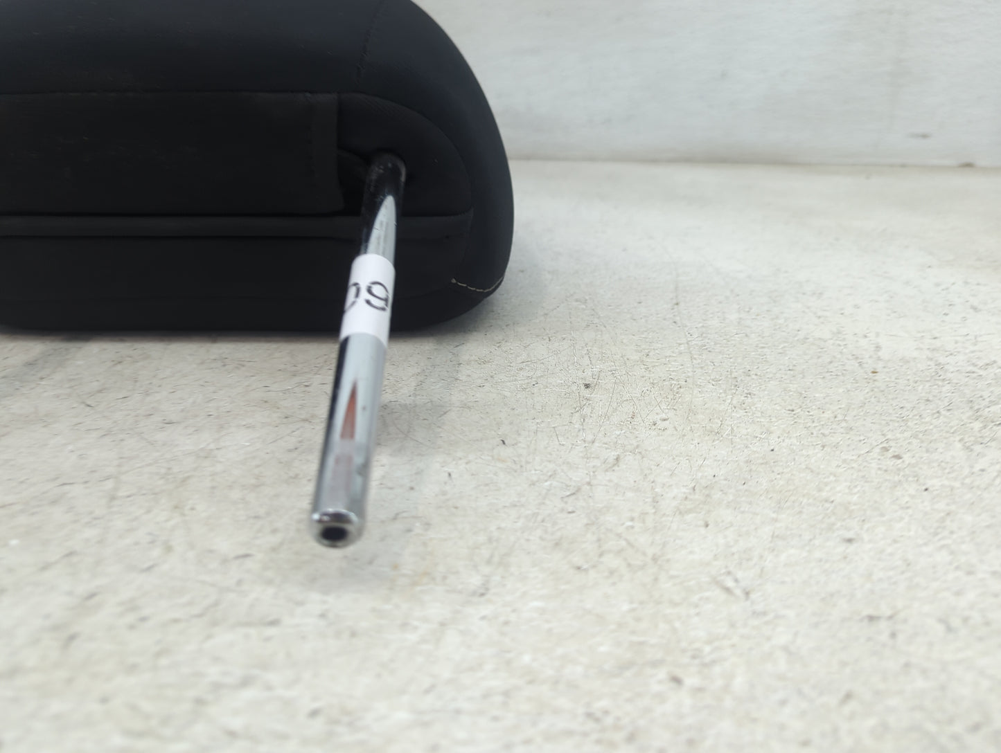 2016-2017 Nissan Altima Headrest Head Rest Front Driver Seat Black - Oemusedautoparts1.com