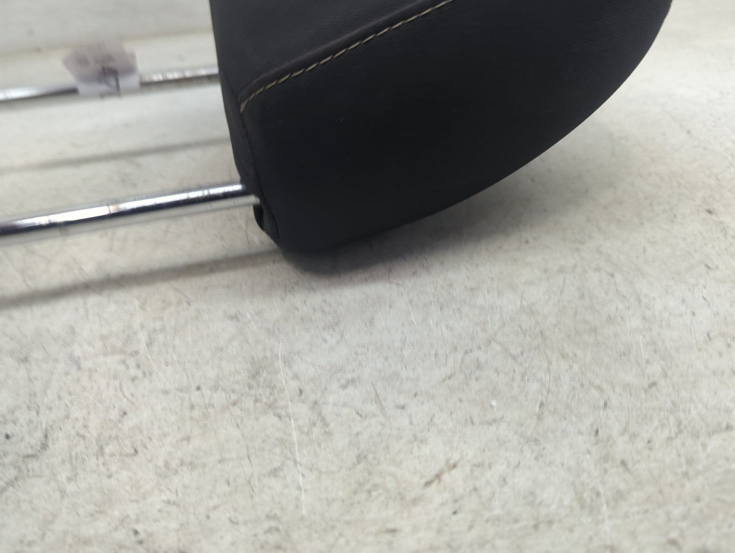 2016-2017 Nissan Altima Headrest Head Rest Front Driver Seat Black - Oemusedautoparts1.com
