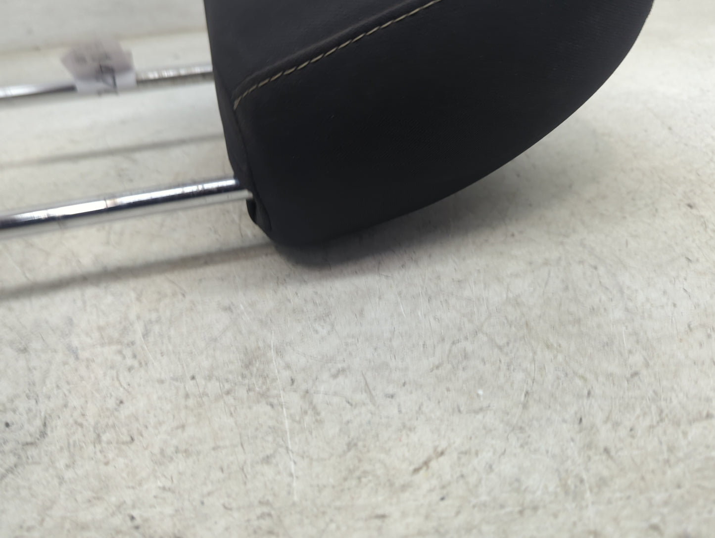 2016-2017 Nissan Altima Headrest Head Rest Front Driver Seat Black - Oemusedautoparts1.com
