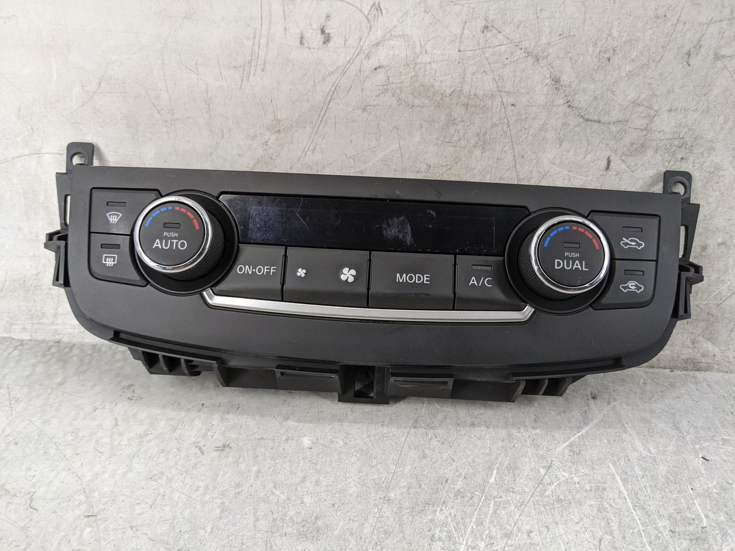 2016-2018 Nissan Altima Climate Control Module Temperature AC/Heater Replacement P/N:27500 9HS0A Fits Fits 2016 2017 2018 OE