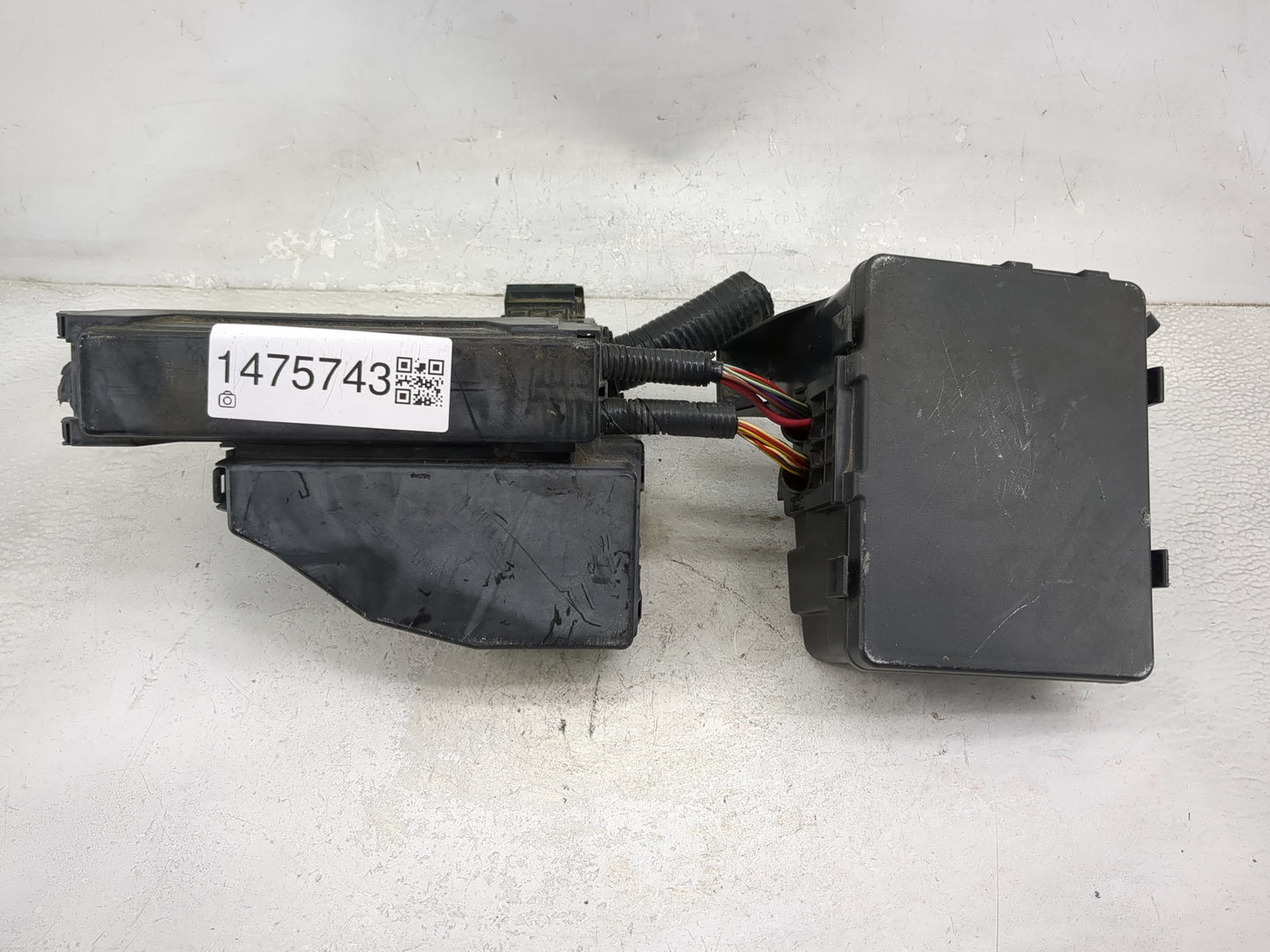 2016-2017 Nissan Altima Fusebox Fuse Box Panel Relay Module Fits Fits 2016 2017 OEM Used Auto Parts - Oemusedautoparts1.com