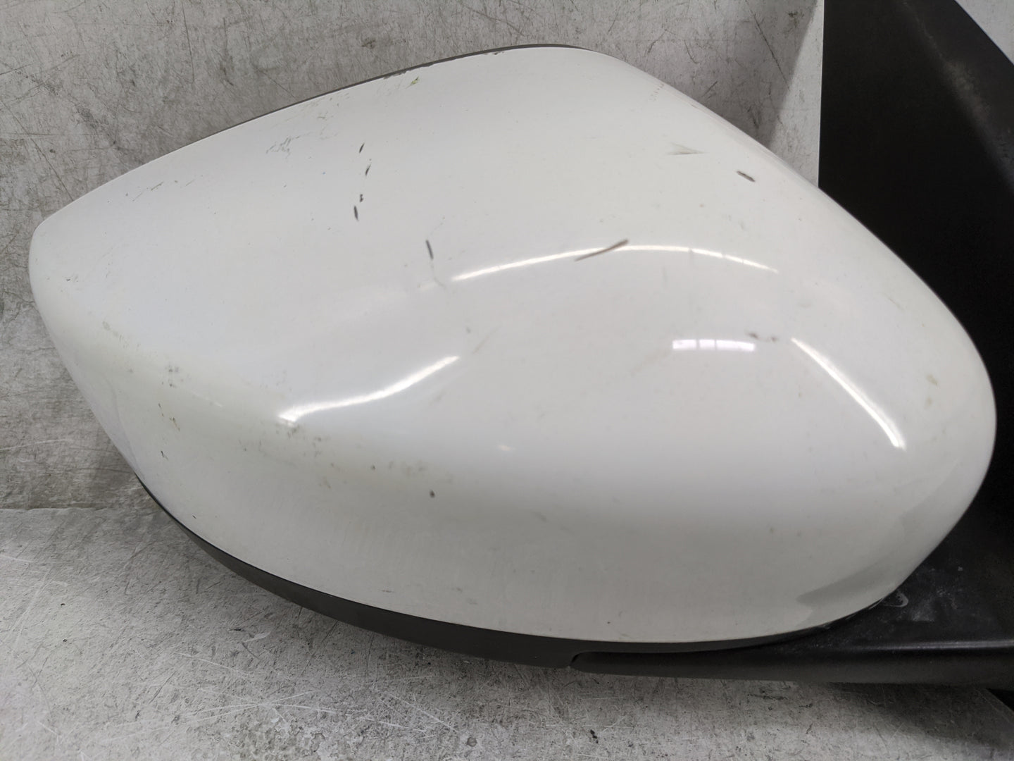 2016 Nissan Altima Passenger Side View Mirror - Right Door Mirror OEM Used - Oemusedautoparts1.com