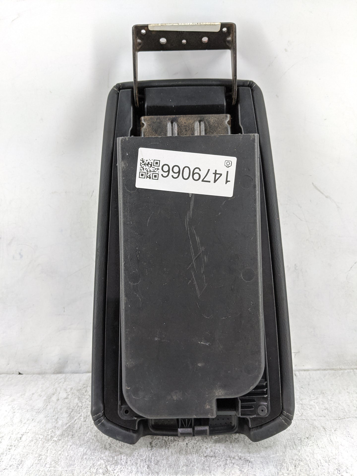 2016 Nissan Altima Center Console Armrest Cover Lid P/N:96920_9HS3A Fits OEM Used Auto Parts - Oemusedautoparts1.com