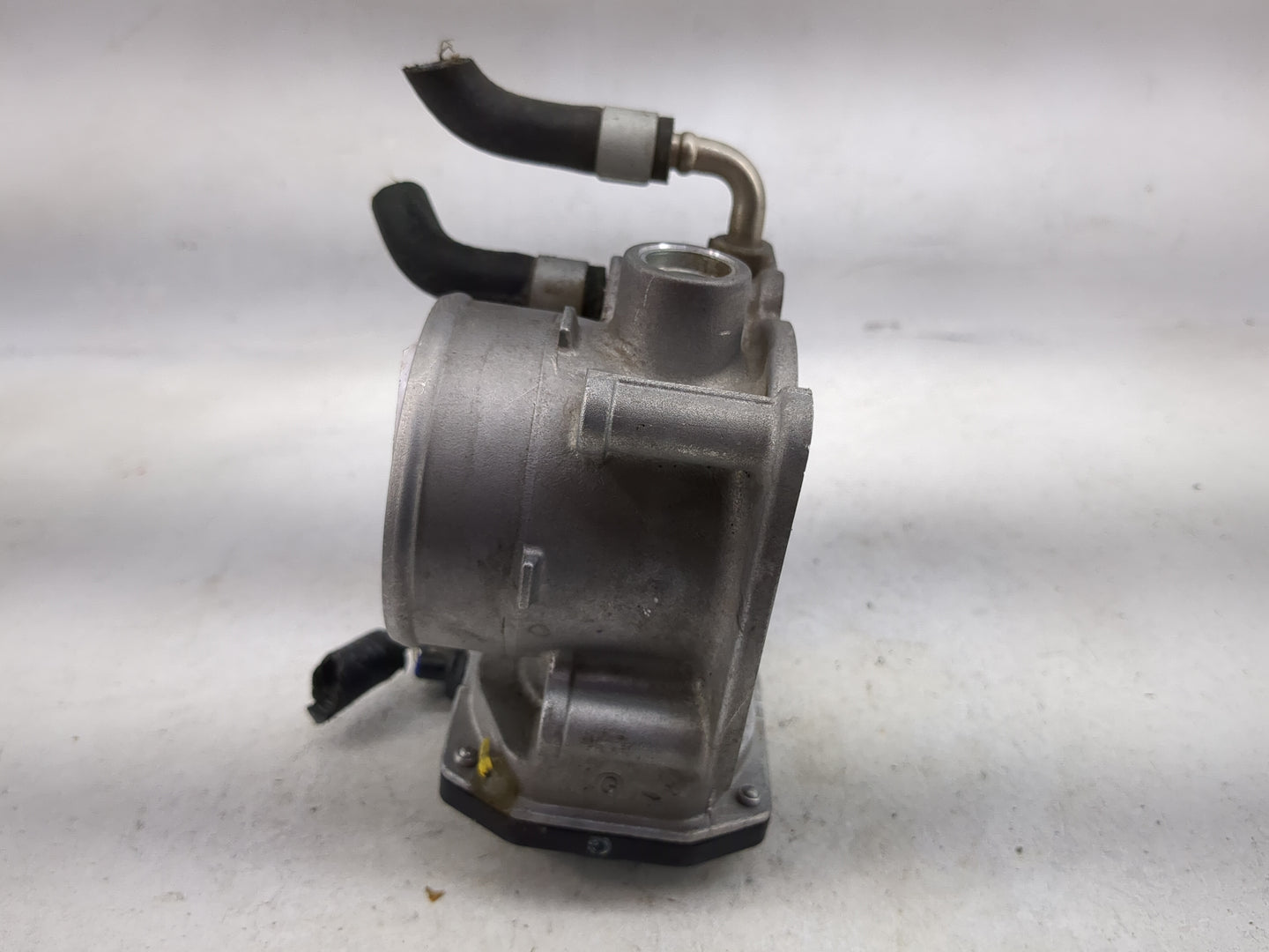 2016 Nissan Altima Throttle Body P/N:3TA60-01 A Fits OEM Used Auto Parts - Oemusedautoparts1.com