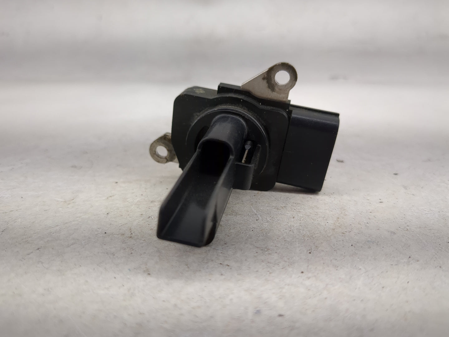 2016 Nissan Altima Mass Air Flow Meter Maf - Oemusedautoparts1.com