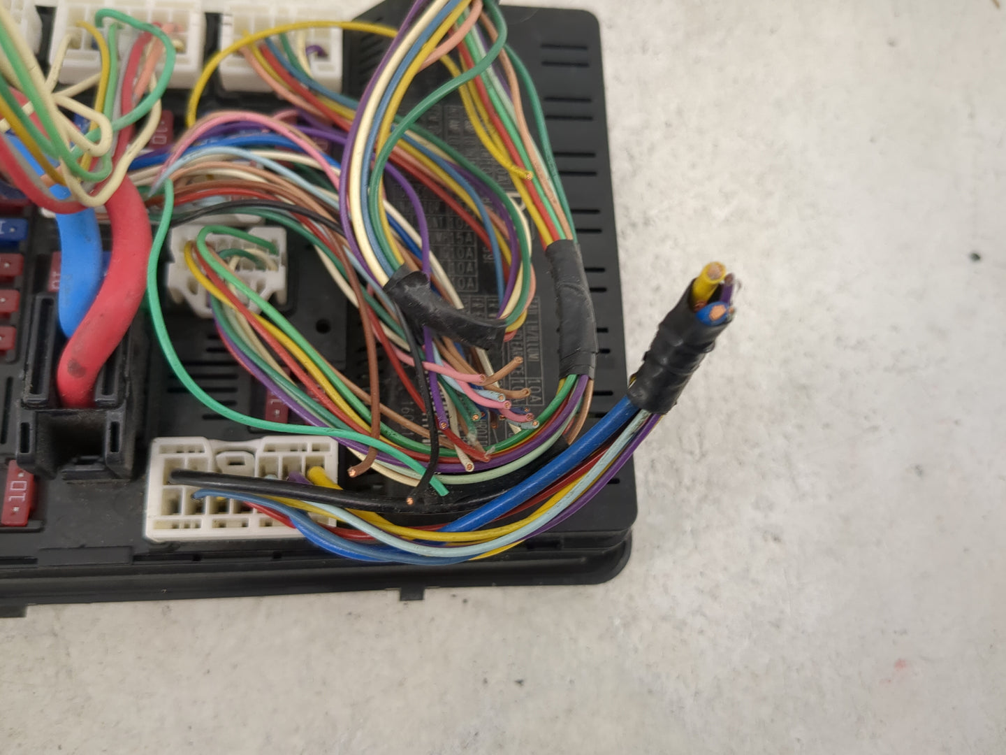 2016-2017 Nissan Altima Fusebox Fuse Box Panel Relay Module P/N:284B7 3TS9E Fits Fits 2016 2017 OEM Used Auto Parts - Oemuse