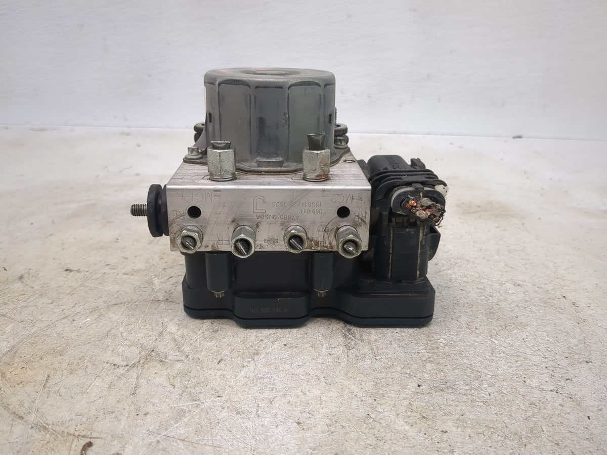 2016-2017 Nissan Altima Anti-Lock Brake ABS Pump Module Actuator OEM P/N:476609HE0A 0265265178, 0265255178 Fits Fits 2016 20