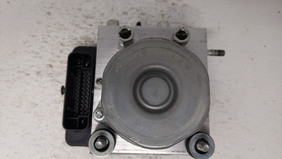 2016-2017 Nissan Altima Anti-Lock Brake ABS Pump Module Actuator OEM P/N:47660 9HS0A Fits Fits 2016 2017 OEM Used Auto Parts