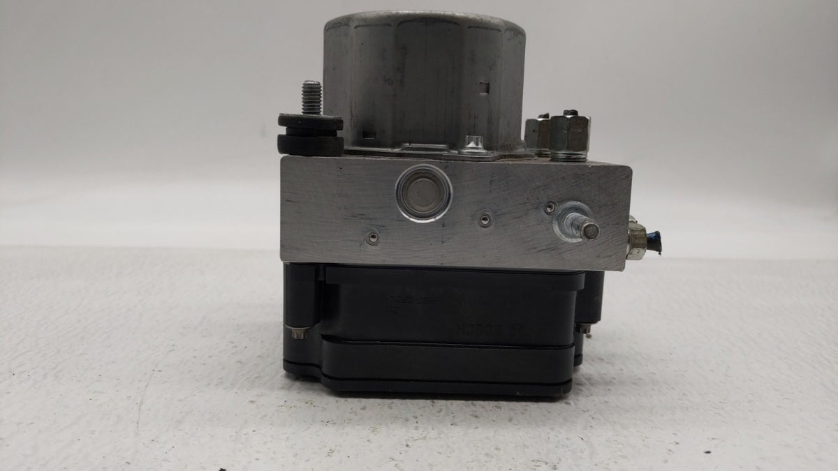 2016-2017 Nissan Altima Anti-Lock Brake ABS Pump Module Actuator OEM P/N:47660 9HS0A Fits Fits 2016 2017 OEM Used Auto Parts