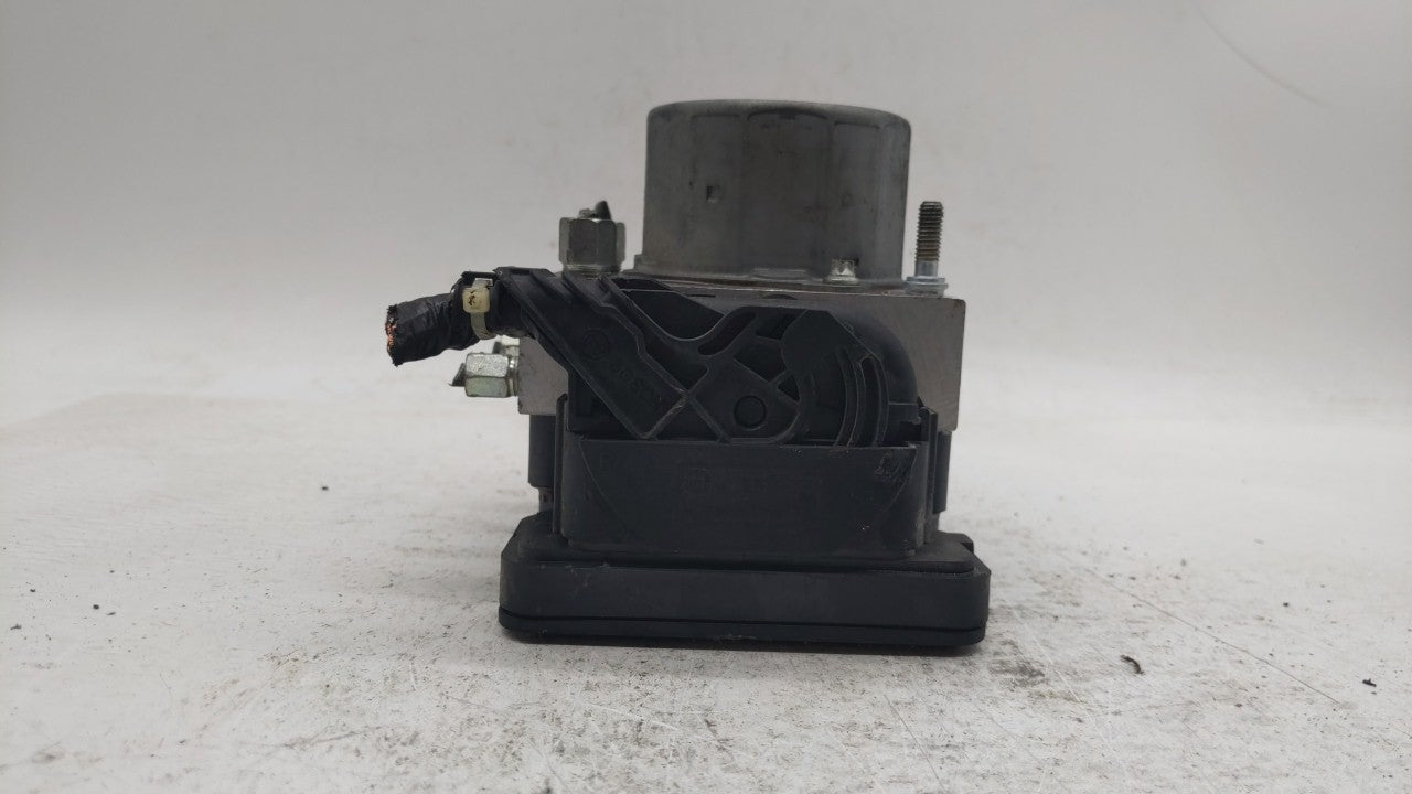 2016-2017 Nissan Altima ABS Pump Control Module Replacement P/N:47660 9HS0A 47660 9HL0A Fits Fits 2016 2017 OEM Used Auto Pa