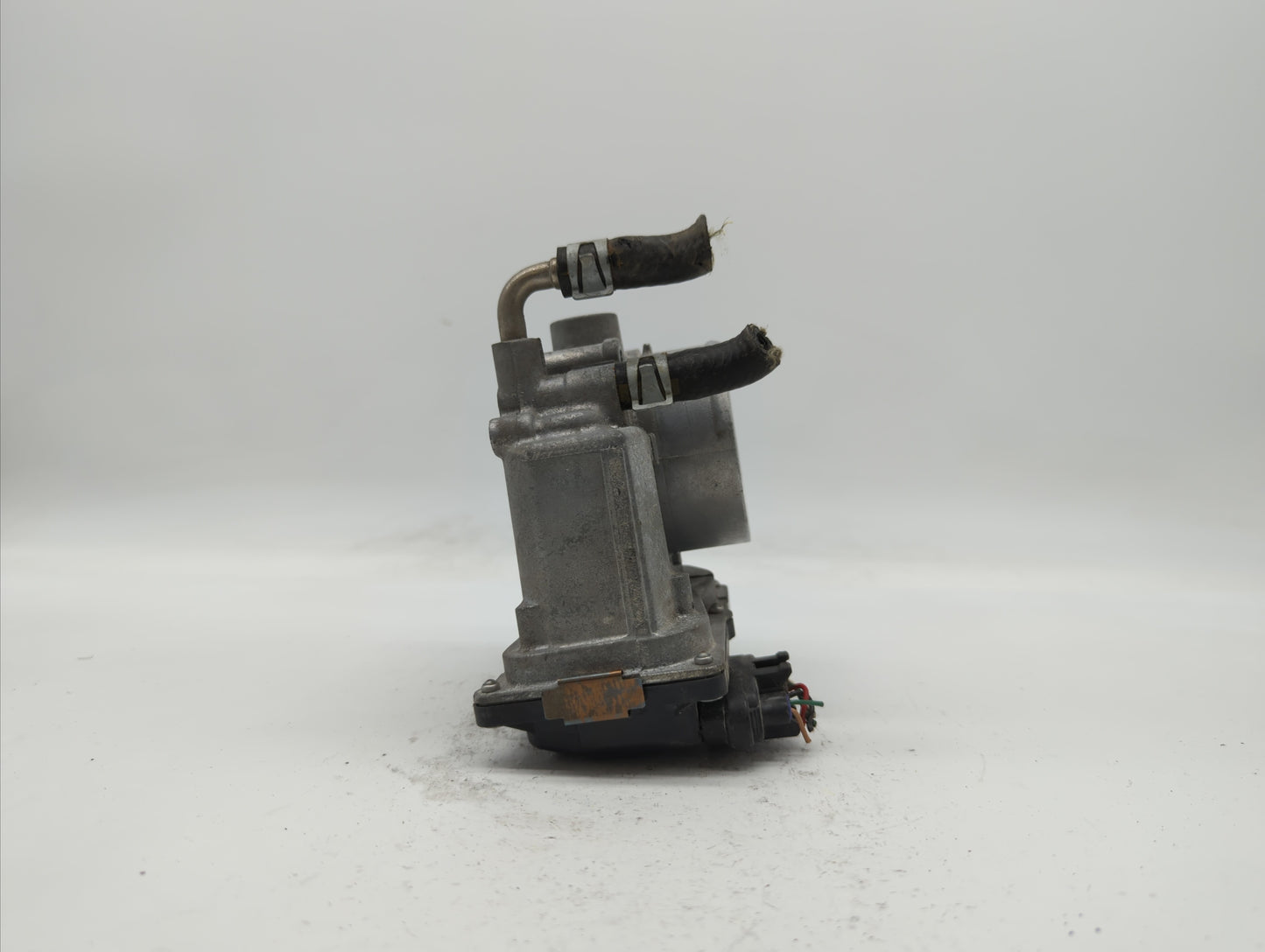 2013-2018 Nissan Altima Throttle Body P/N:3TA60-01 C 3TA60-01 B, 3TA60-01 A Fits Fits 2013 2014 2015 2016 2017 2018 2019 OEM