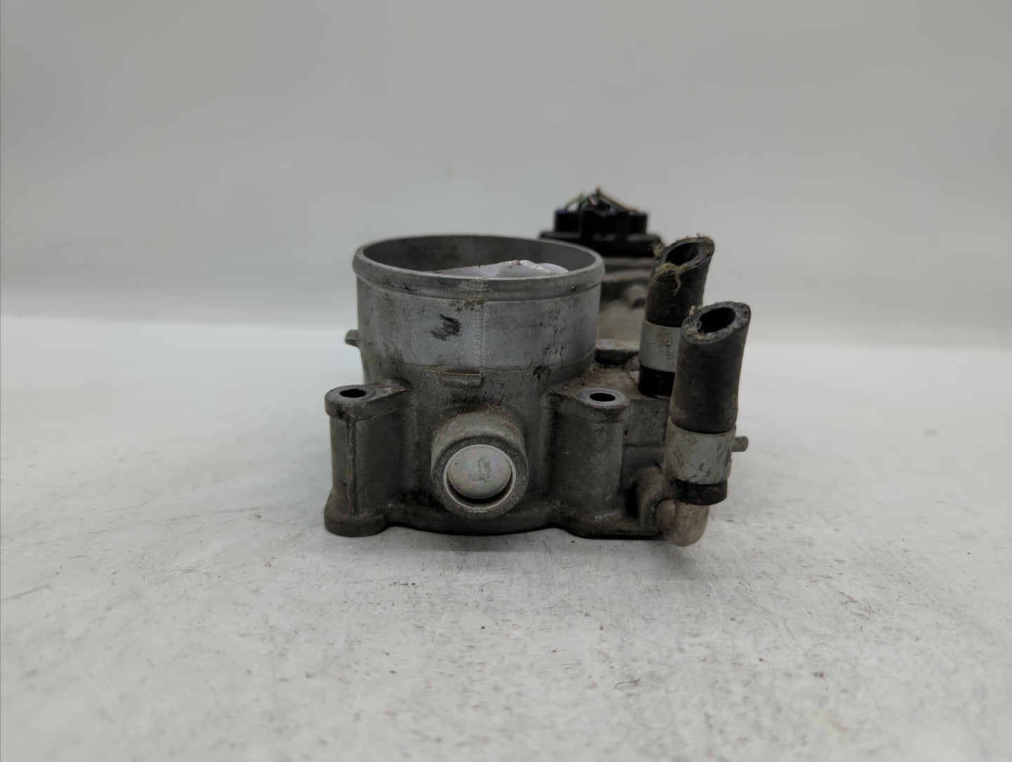 2013-2018 Nissan Altima Throttle Body P/N:3TA60-01 C 3TA60-01 B, 3TA60-01 A Fits Fits 2013 2014 2015 2016 2017 2018 2019 OEM
