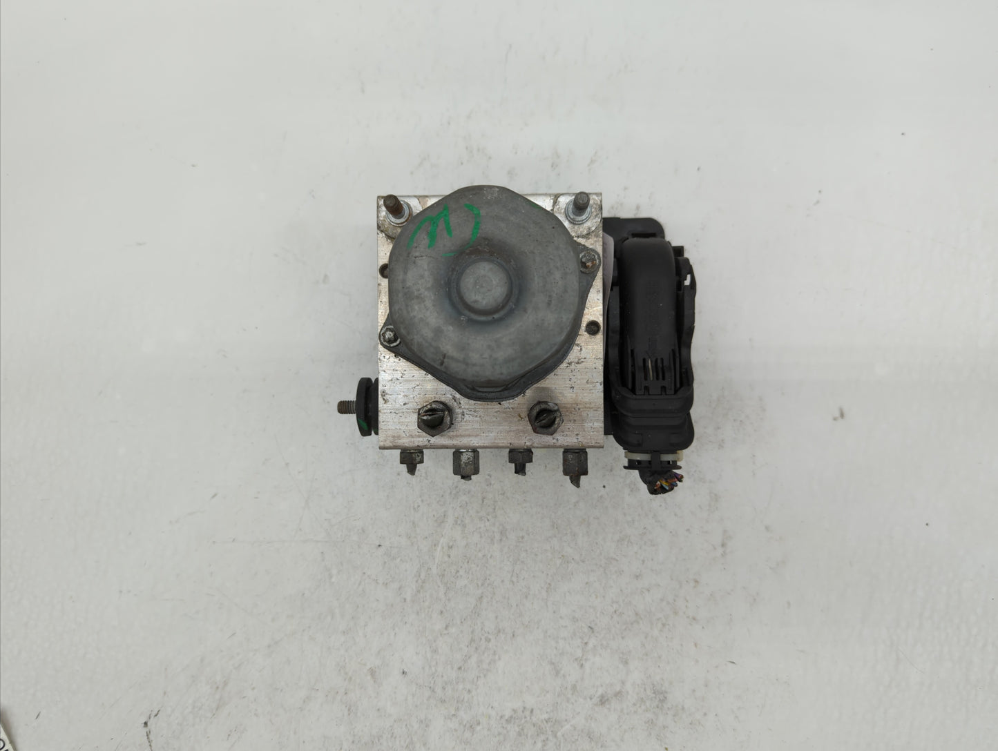 2016-2017 Nissan Altima ABS Pump Control Module Replacement P/N:2265106527 47660 9HS0A Fits Fits 2016 2017 OEM Used Auto Par